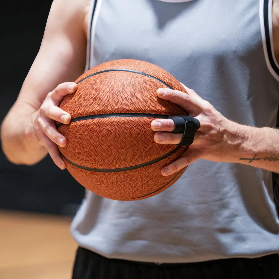 Adult Finger Support and Protect NBA Strong 500 - Black